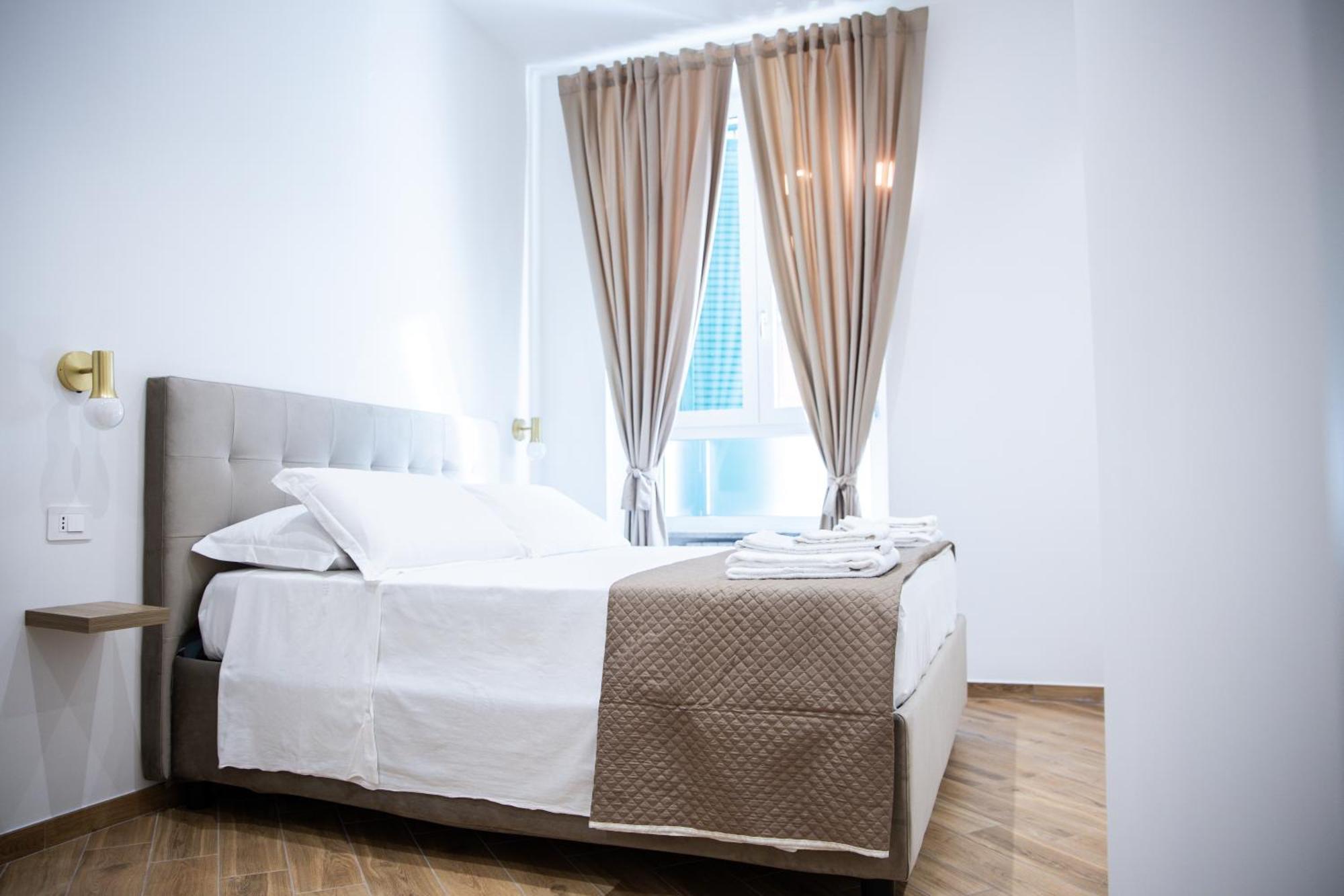 Dimora Diaz B&B ナポリ エクステリア 写真